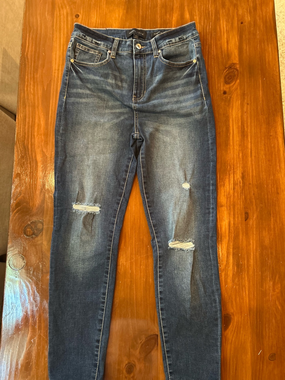 Kendall & Kylie Women's Slim Distressed Blue Jeans
